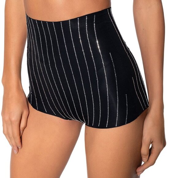 Callie Lives Xena Glam: Black Seamless Rhinestone Bandeau & Shorts Set Large - Picture 6 of 11